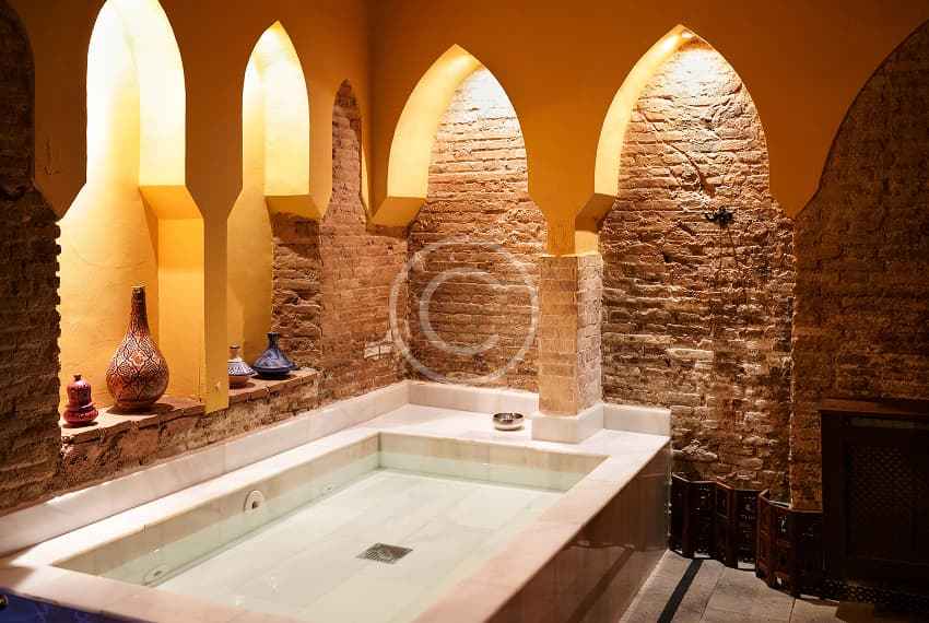 Custom Img 024 Copyright