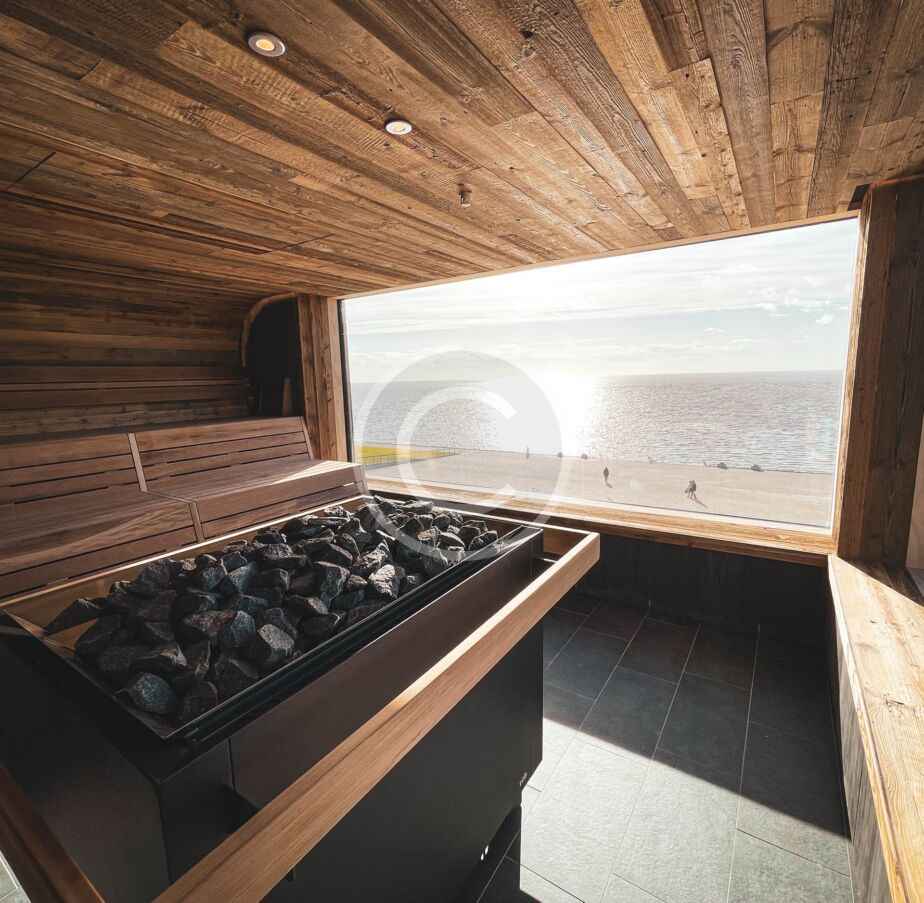 Custom Img 049 Copyright 924x903