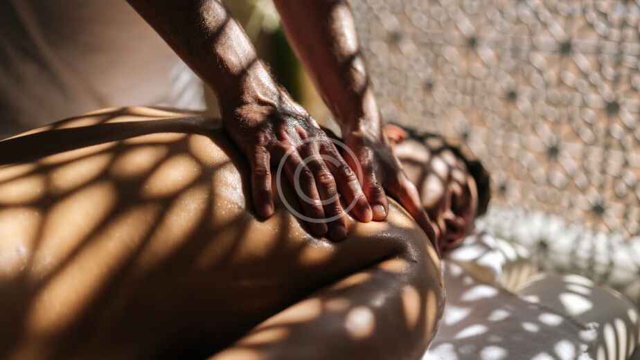 Custom Img 053 Copyright 924x520